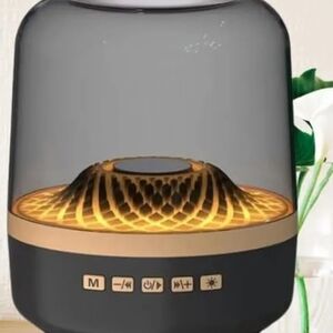 Smart Big Diamond LED Speaker. New in original packaging.